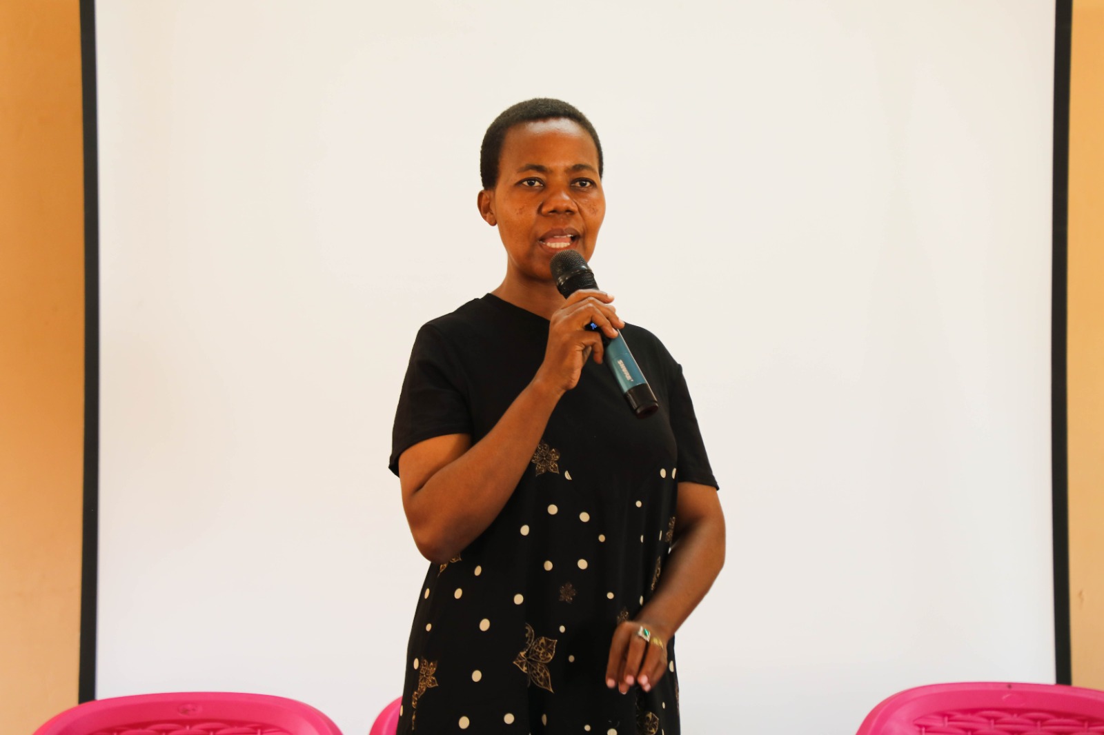 KINONDONI YAIMARISHA LISHE BORA NA MATUMIZI YA NISHATI SAFI SHULENI